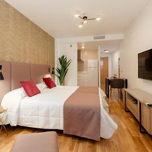 Studio met een King Size Bed